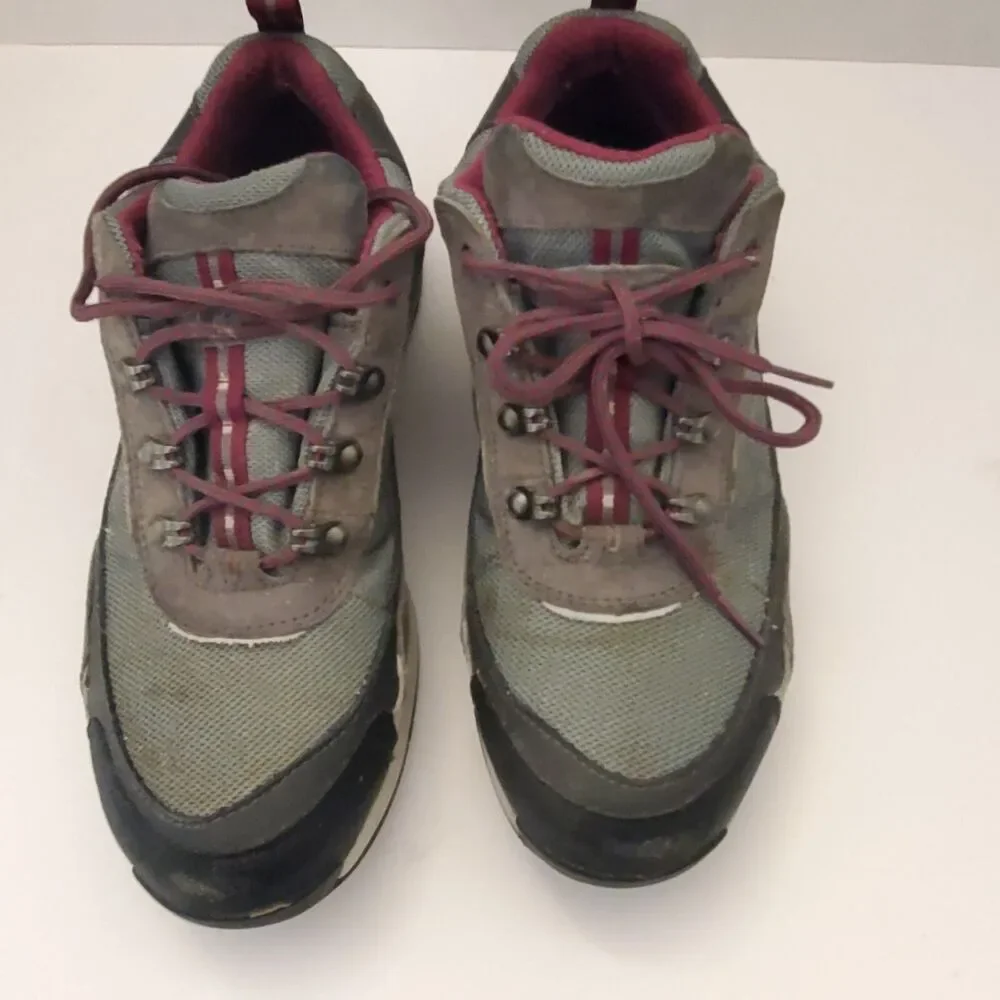 L.L. Bean Tek Woman’s Waterproof Tan Walking Hiking Lace Up Shoes 11 M #290419